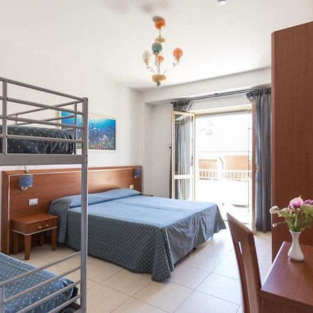 Hotel Abruzzo Pineto Eksteriør billede