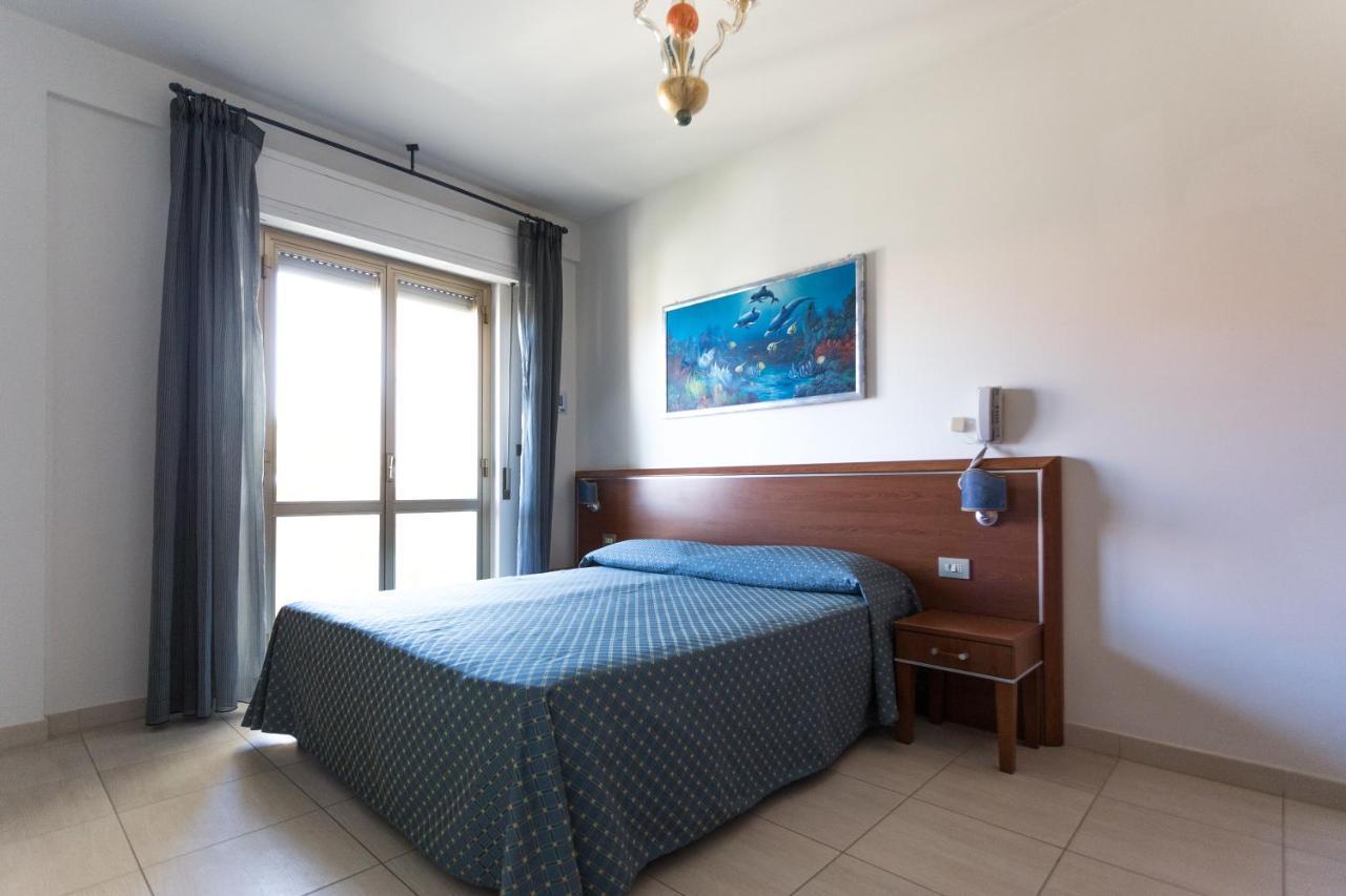 Hotel Abruzzo Pineto Eksteriør billede