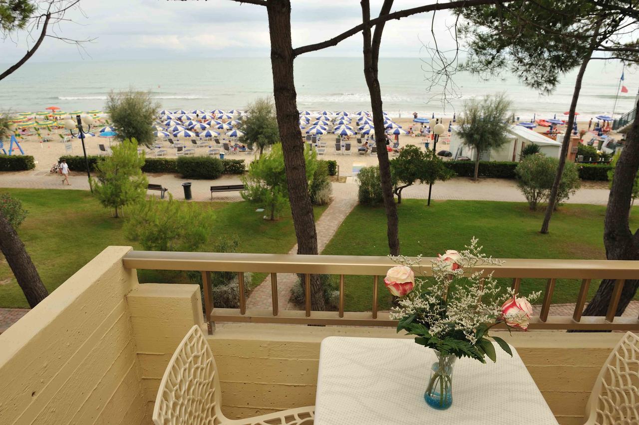 Hotel Abruzzo Pineto Eksteriør billede