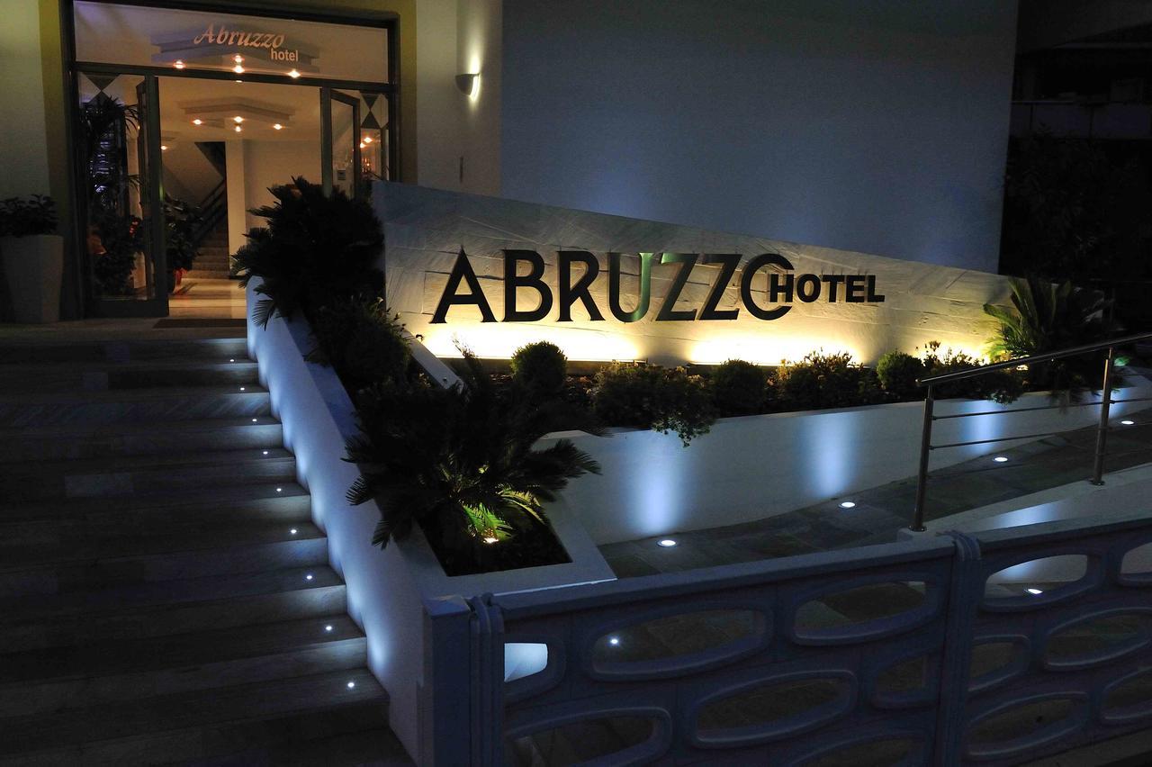Hotel Abruzzo Pineto Eksteriør billede
