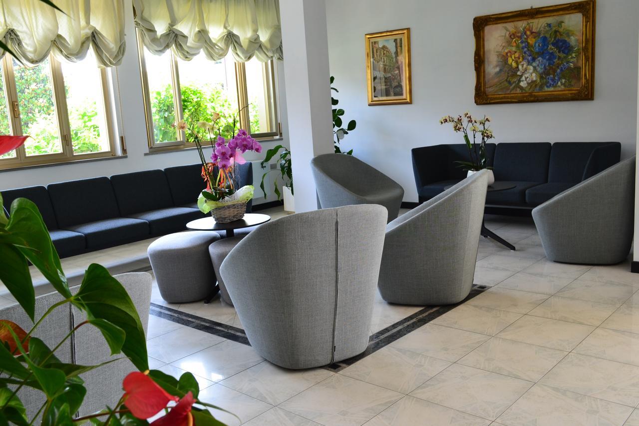Hotel Abruzzo Pineto Eksteriør billede