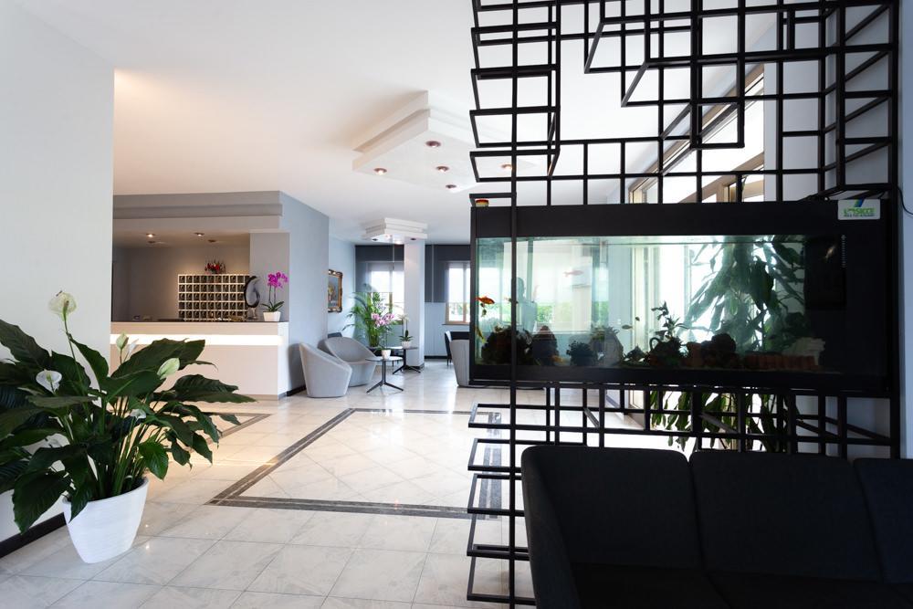Hotel Abruzzo Pineto Eksteriør billede