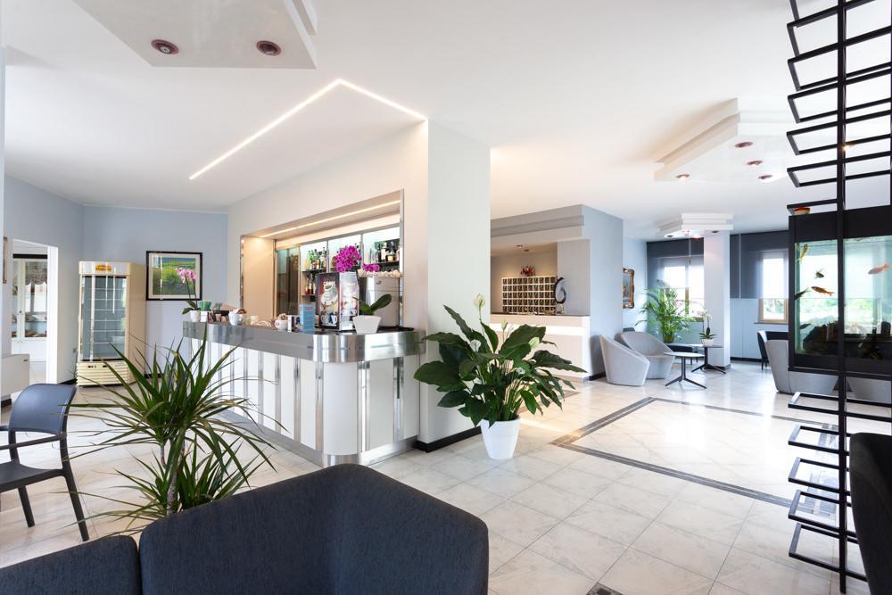 Hotel Abruzzo Pineto Eksteriør billede
